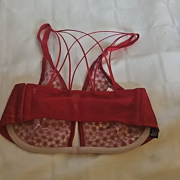 Victoria's Secret Lace Underwire Bra With Matching Underwear 32DD/ Small Red - Picture 13 of 16